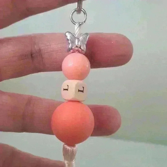 Keychain  "L" - Picture 3 of 3